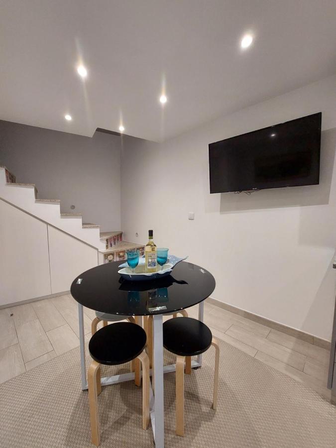Villa Alto Da Lapa Luxury House Free 1 Parking Place Porto